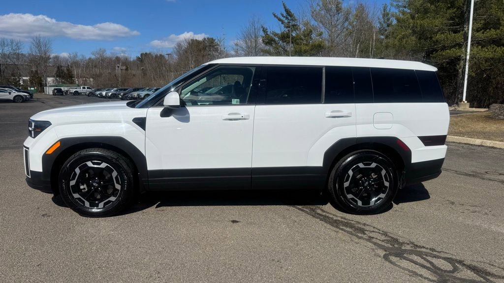 Certified 2025 Hyundai Santa Fe SE image 2