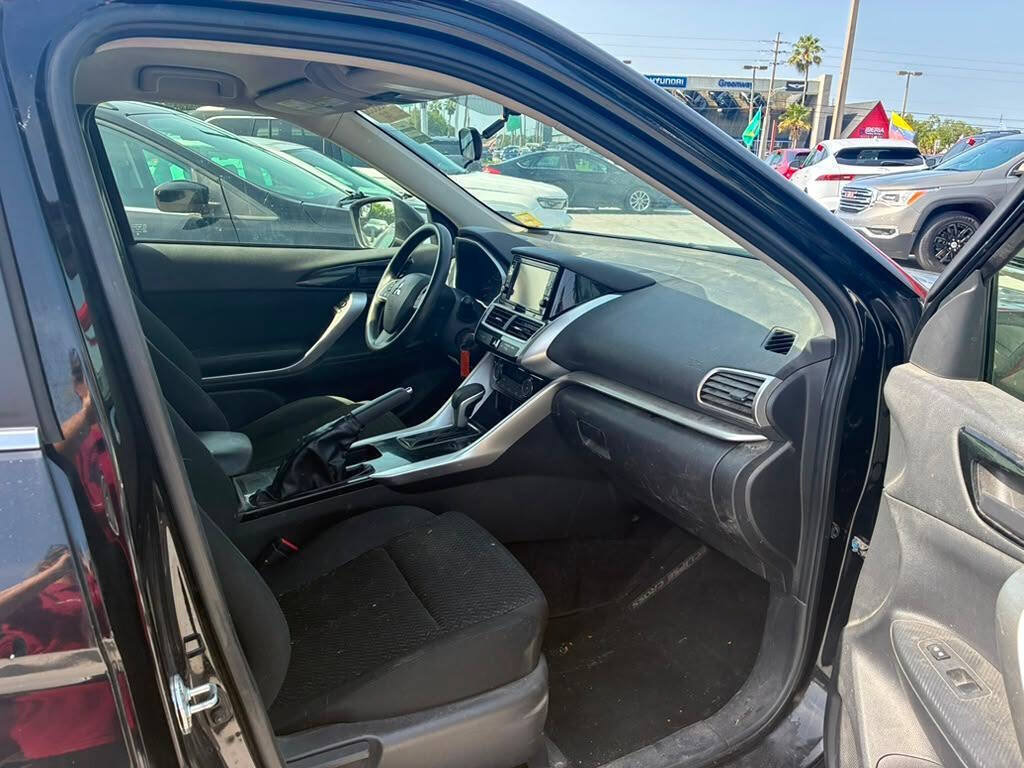 Used 2019 Mitsubishi Eclipse Cross ES FWD image 10