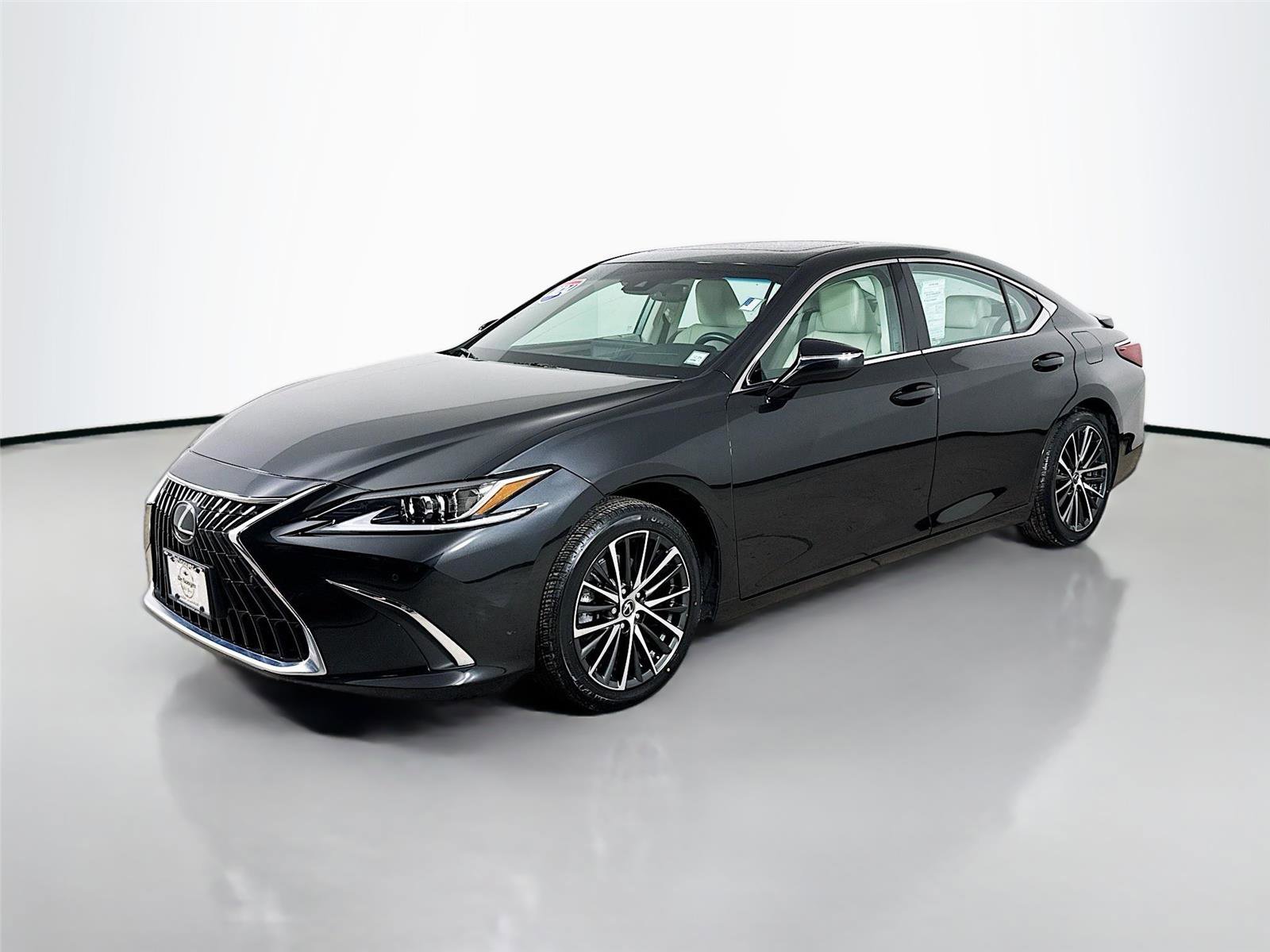 Used 2024 Lexus ES 350 w/ Premium Package image 4