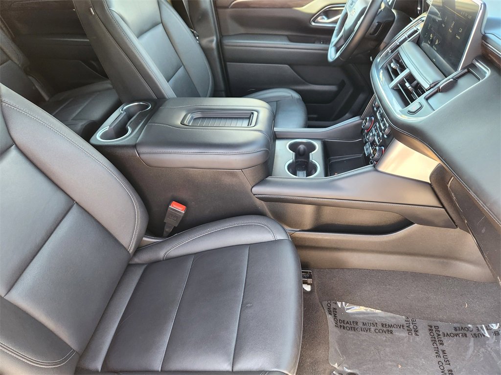 Used 2024 Chevrolet Suburban LT image 15