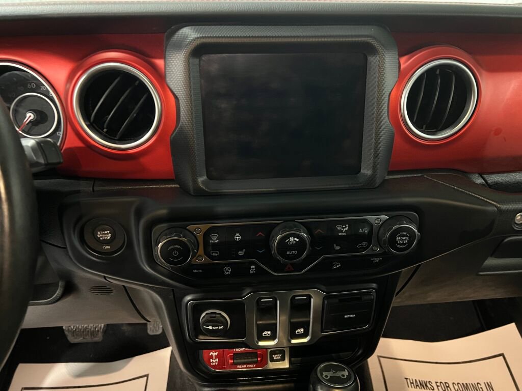 Used 2020 Jeep Wrangler Rubicon w/ Cold Weather Group image 11