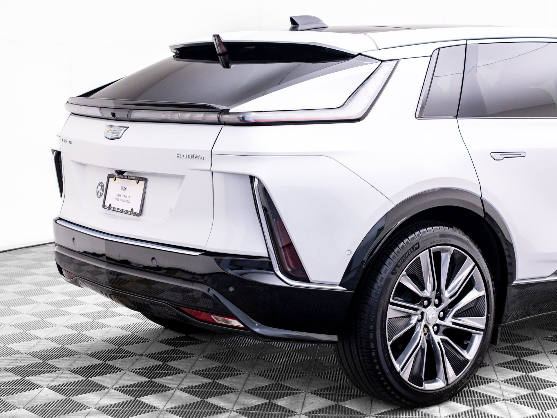 Certified 2025 Cadillac Lyriq Luxury w/ LPO, Floor Liner Package image 38