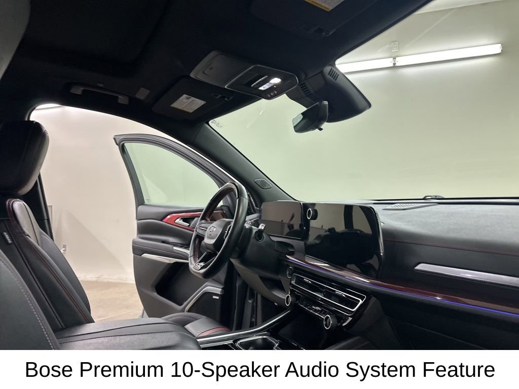 Used 2024 Chevrolet Traverse RS image 19