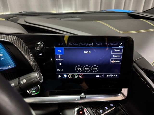 Used 2020 Chevrolet Corvette Stingray Premium Cpe w/ 3LT Preferred Equipment Group image 22