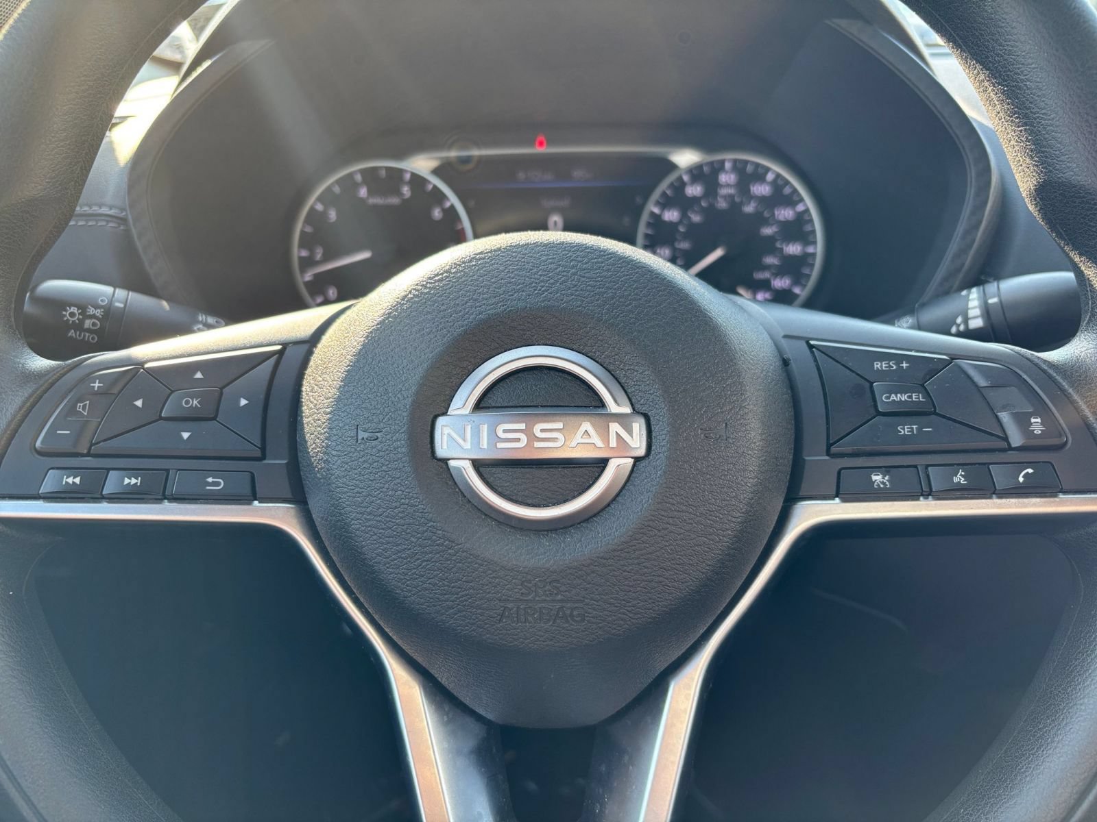 Used 2025 Nissan Sentra SV FWD image 21