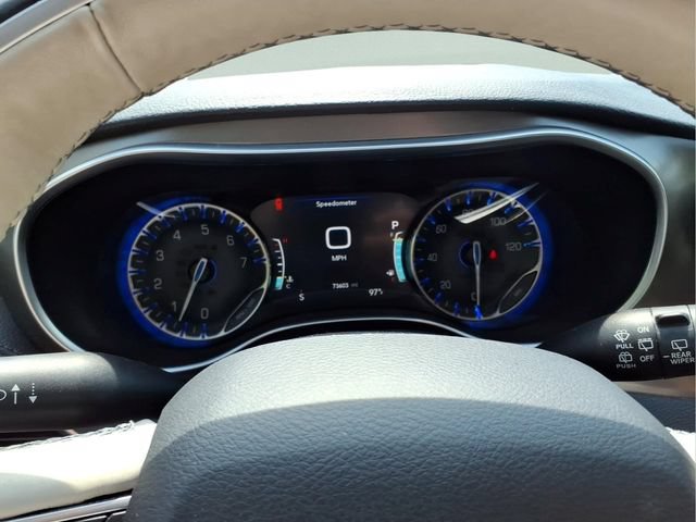 Used 2019 Chrysler Pacifica Limited FWD image 20