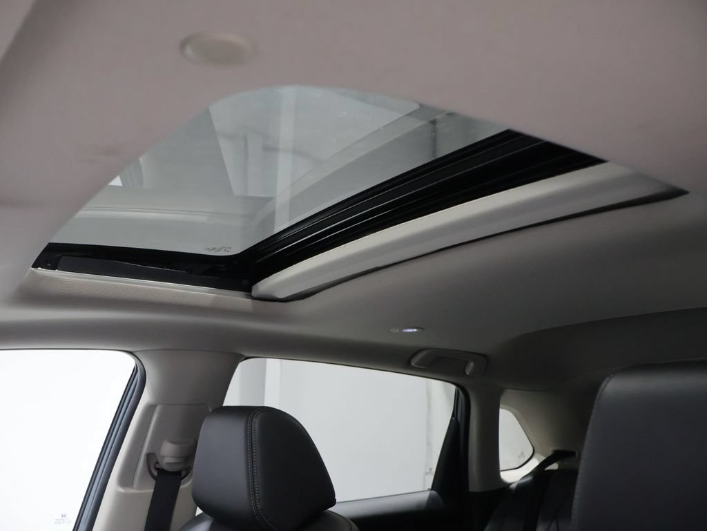 Used 2024 Honda HR-V EX-L image 9