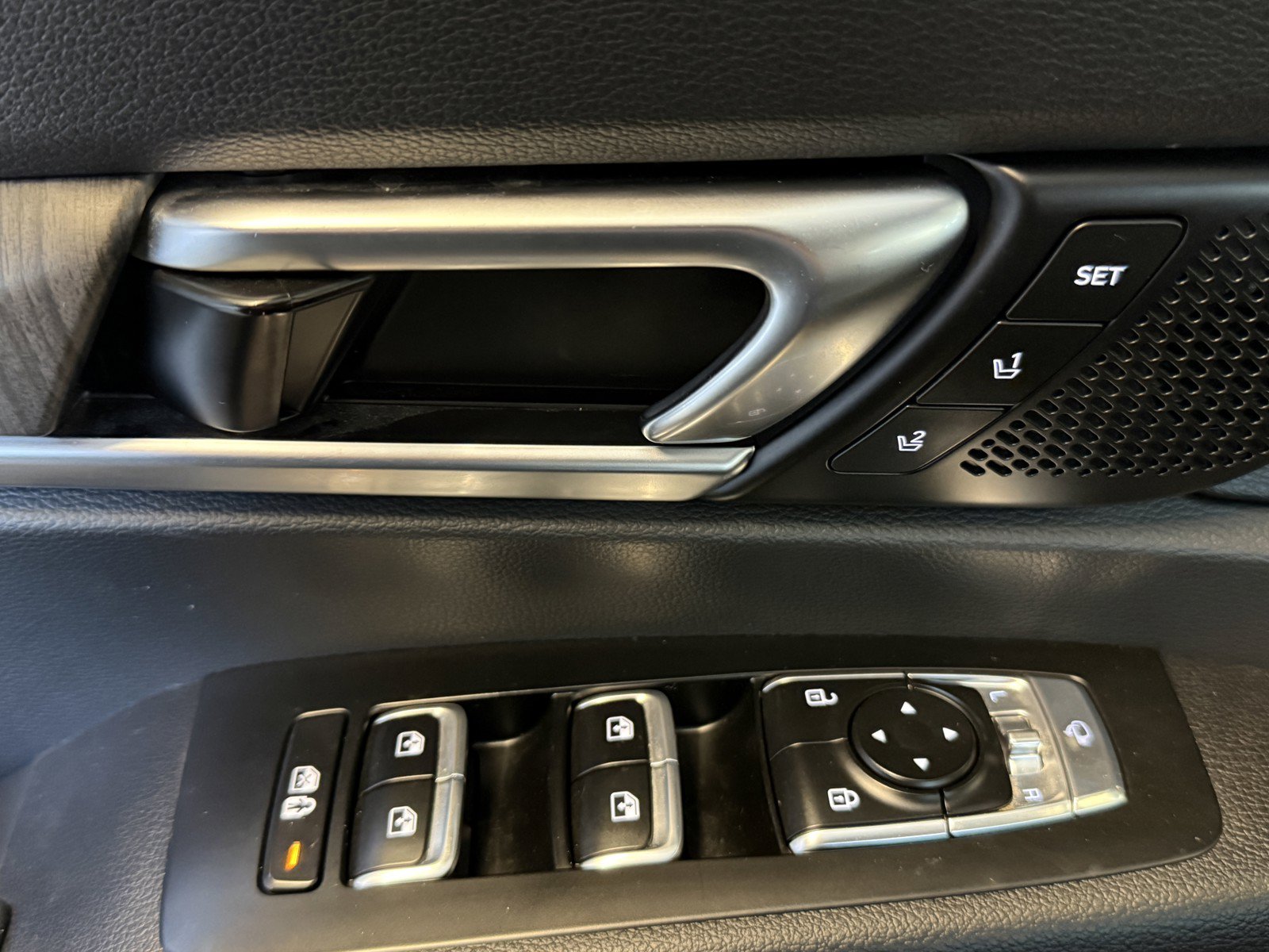 Used 2023 Kia Telluride SX Prestige AWD/4WD image 25
