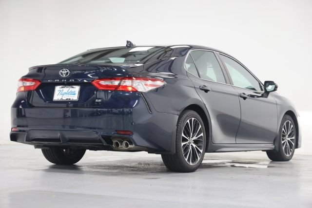 Used 2020 Toyota Camry SE FWD image 13