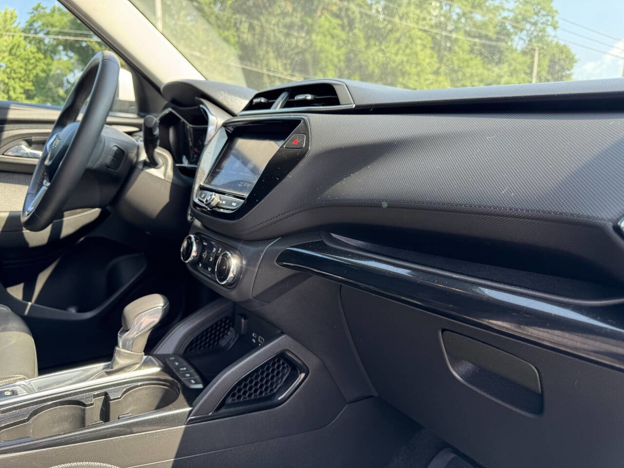 Used 2021 Chevrolet TrailBlazer LT w/ Premium Seating Package image 28