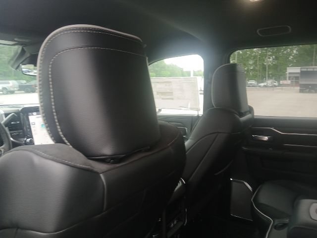 New 2026 RAM 3500 Big Horn w/ Laramie Trim Package AWD/4WD image 13