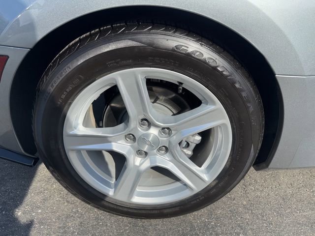 Used 2024 Chevrolet Camaro LT image 27