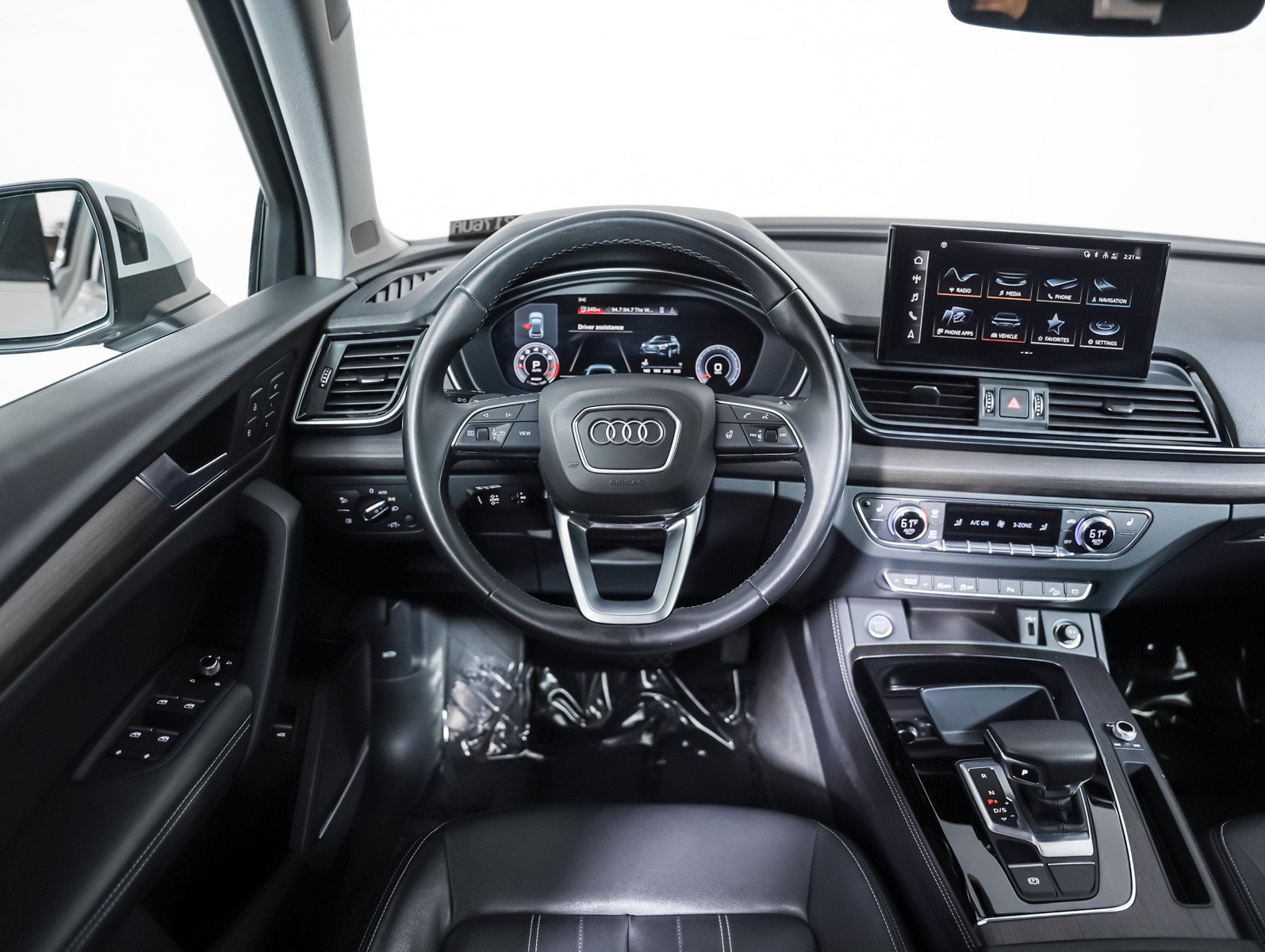 Used 2021 Audi Q5 2.0T Premium Plus w/ Premium Plus Package AWD/4WD image 14