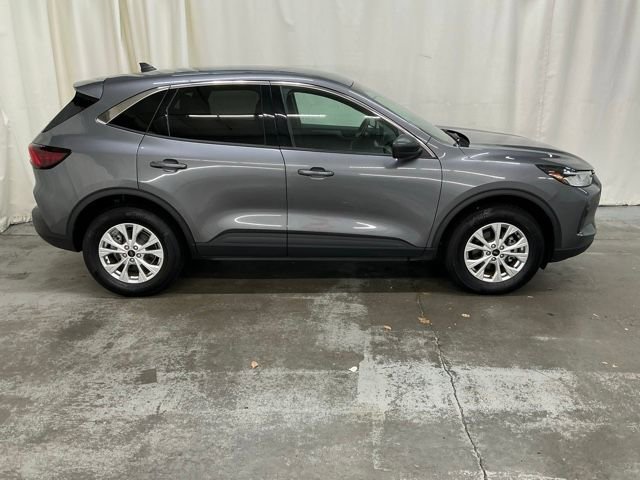 Used 2024 Ford Escape Active w/ Tech Pack #1 image 2