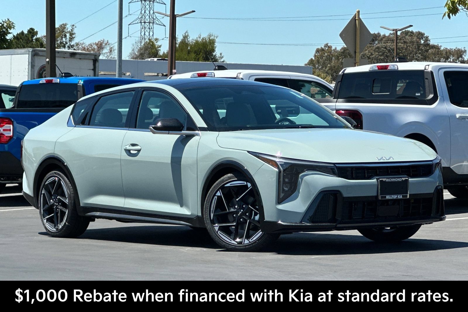 New 2026 Kia K4 GT-Line w/ GT-Line Sunroof Package FWD image 2