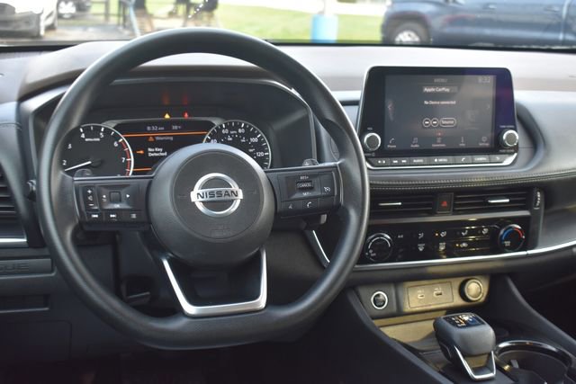 Used 2021 Nissan Rogue S image 18