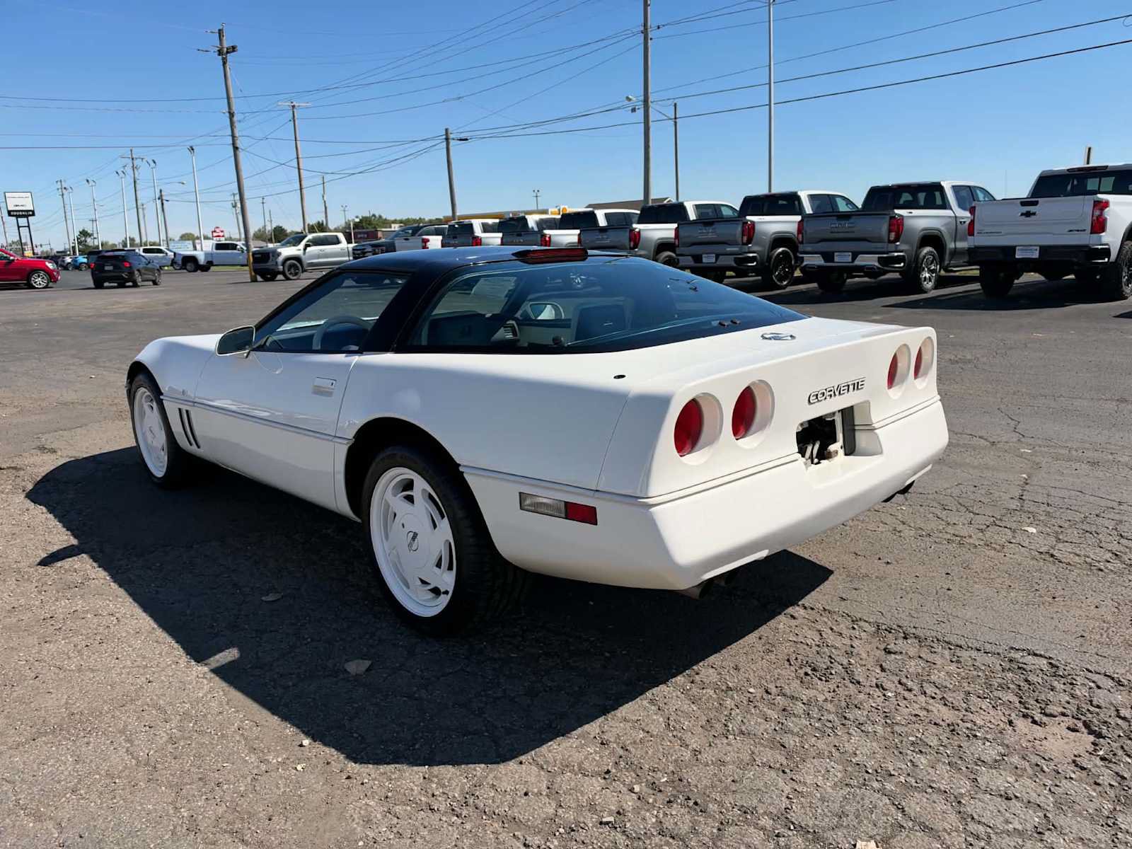 Used 1988 Chevrolet Corvette Coupe RWD image 3