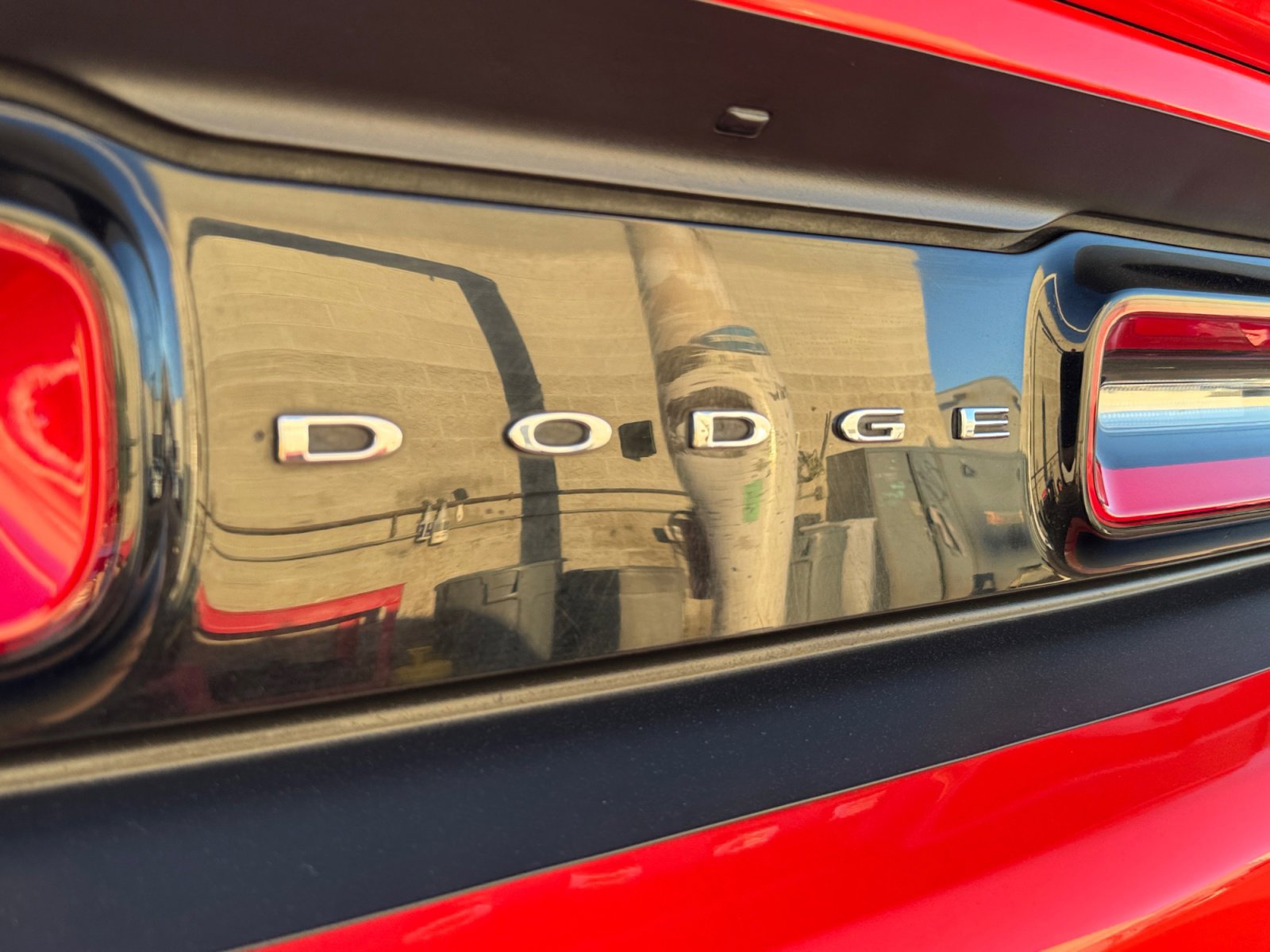 Used 2018 Dodge Challenger R/T w/ Driver Convenience Group image 26