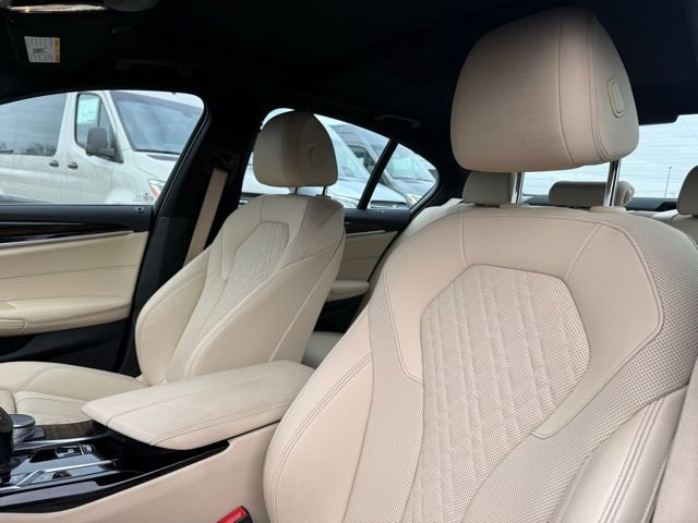 Used 2021 BMW 530i xDrive image 16