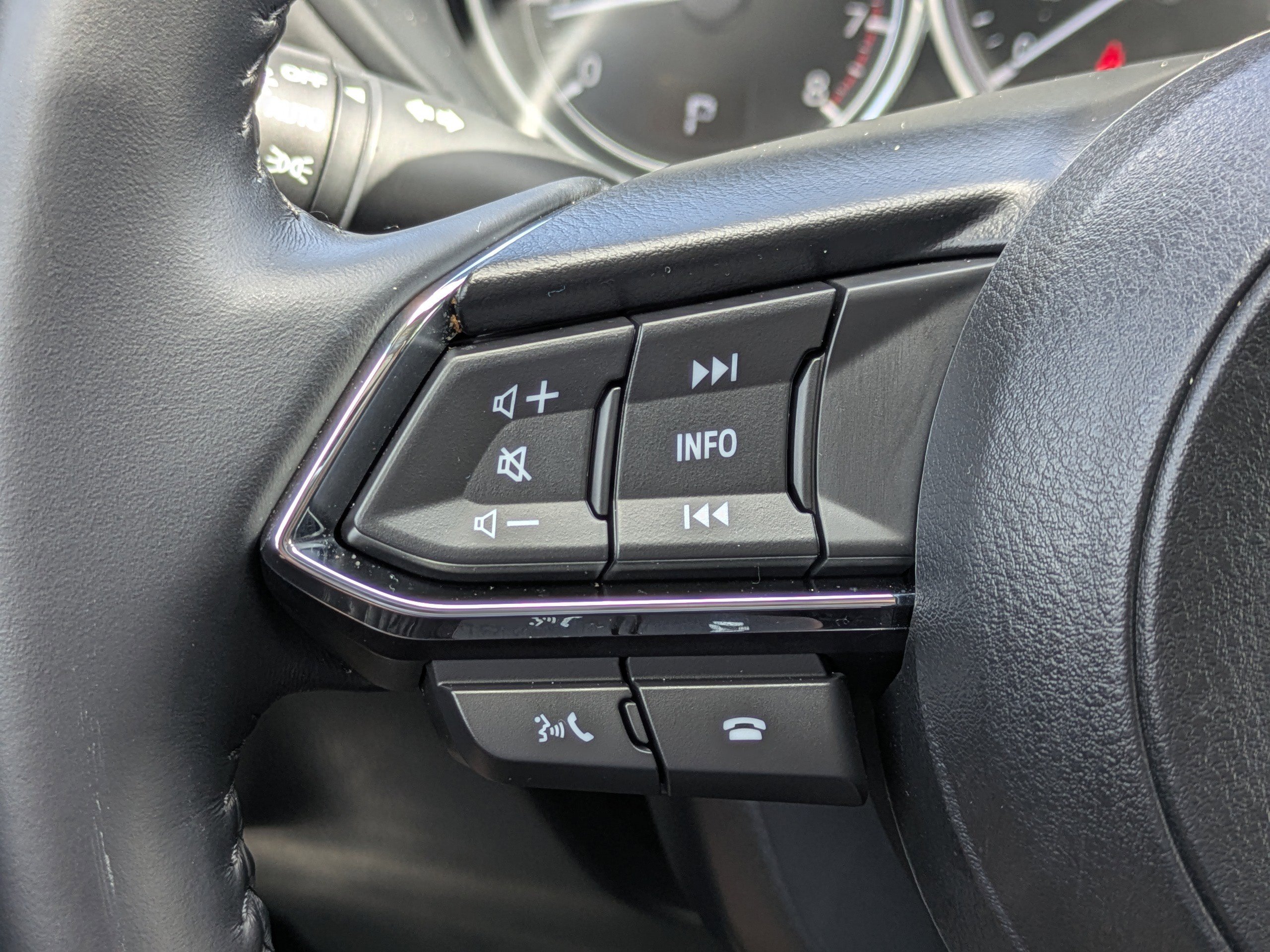 Used 2025 MAZDA CX-5 AWD 2.5 S w/ Preferred Package image 21