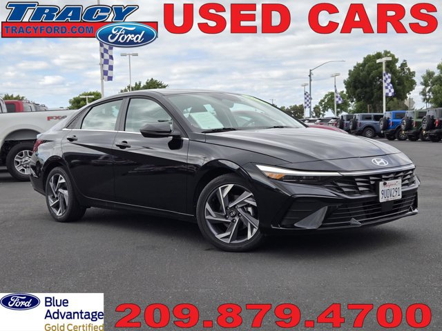 Used 2025 Hyundai Elantra Limited FWD image 1