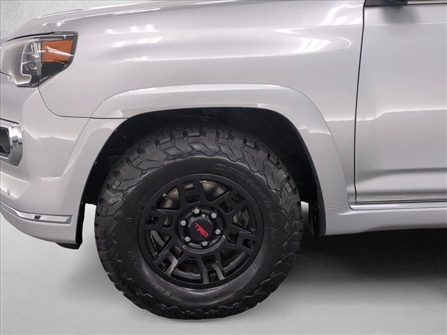 Used 2016 Toyota 4Runner Limited AWD/4WD image 28