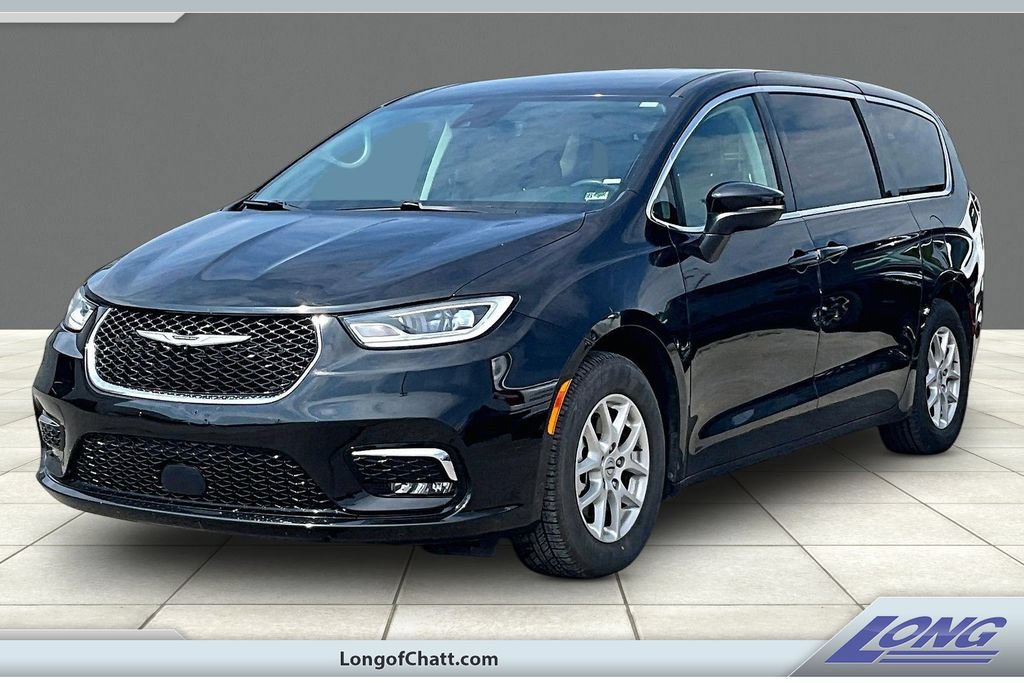 Used 2023 Chrysler Pacifica Touring-L