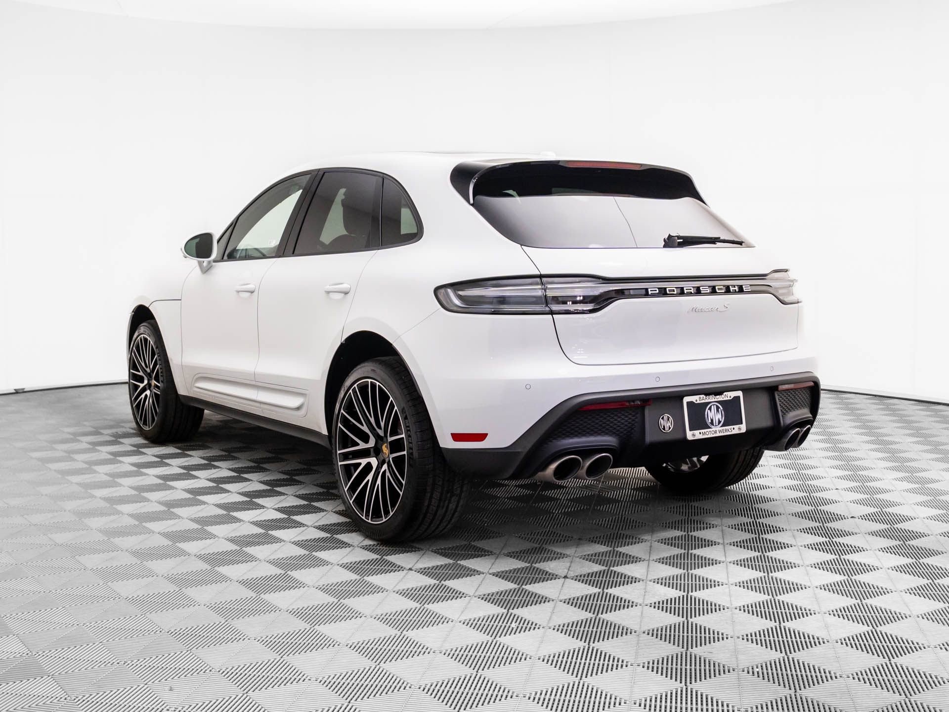 New 2026 Porsche Macan S image 8