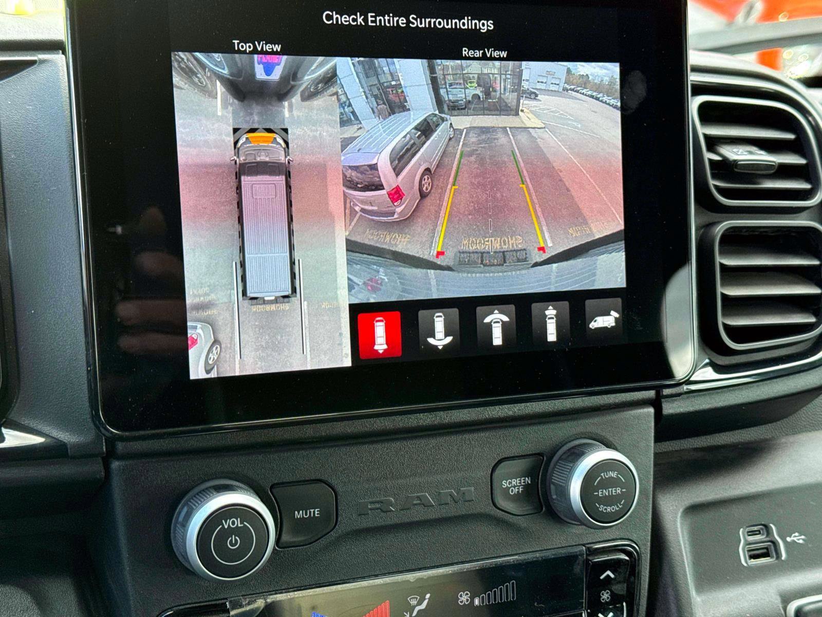 Used 2024 RAM ProMaster 3500 image 15