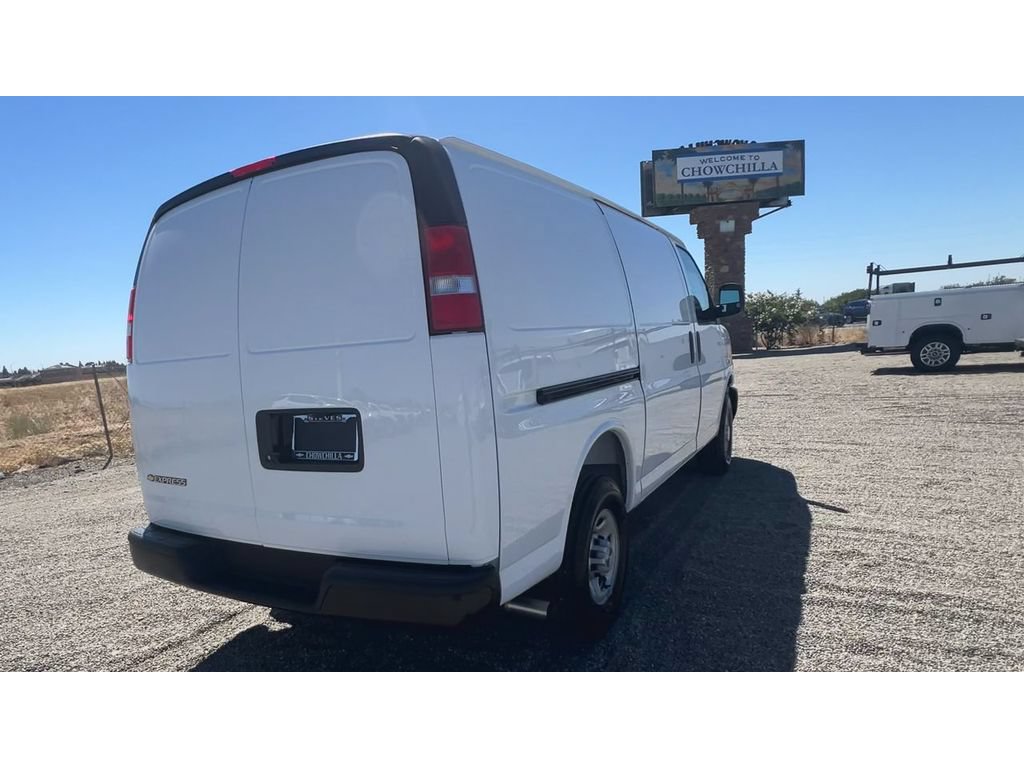 New 2026 Chevrolet Express 2500 w/ Driver Convenience Package RWD image 13