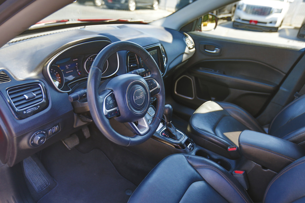 Used 2018 Jeep Compass Limited image 4