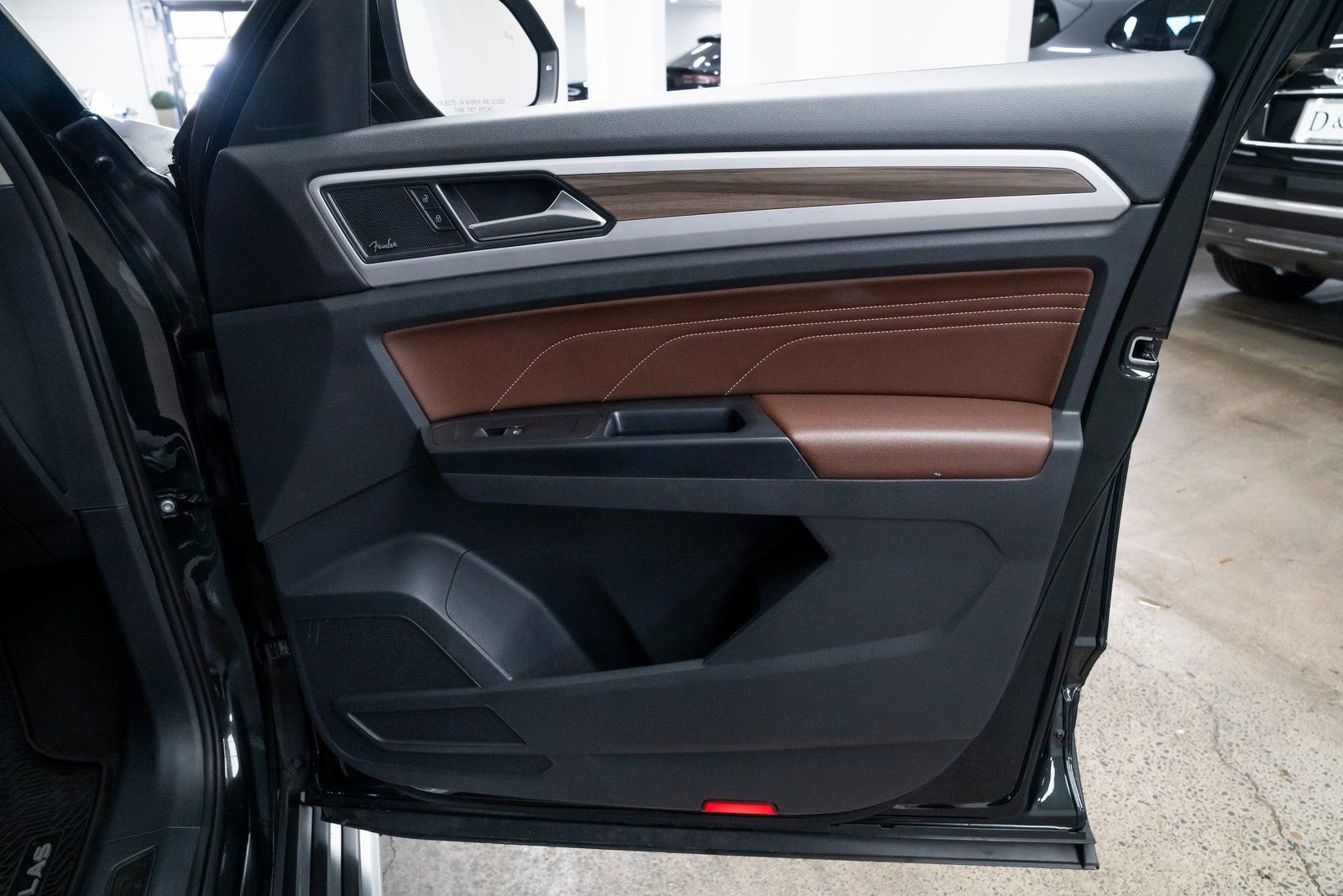 Used 2021 Volkswagen Atlas SEL Premium w/ Atlas Adventure Package image 24