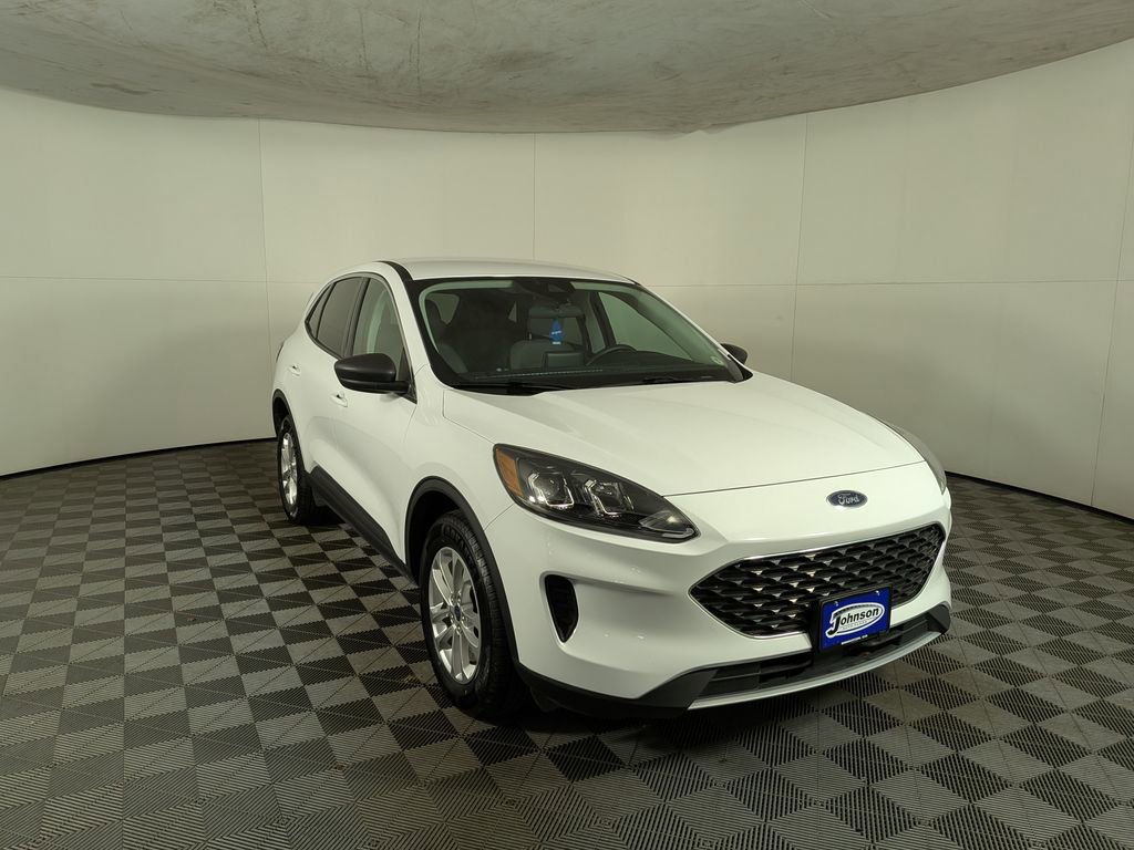 Used 2022 Ford Escape SE image 5