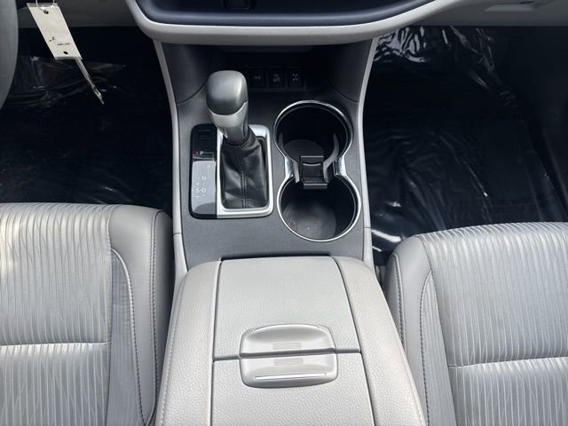 Used 2019 Toyota Highlander Plus image 18