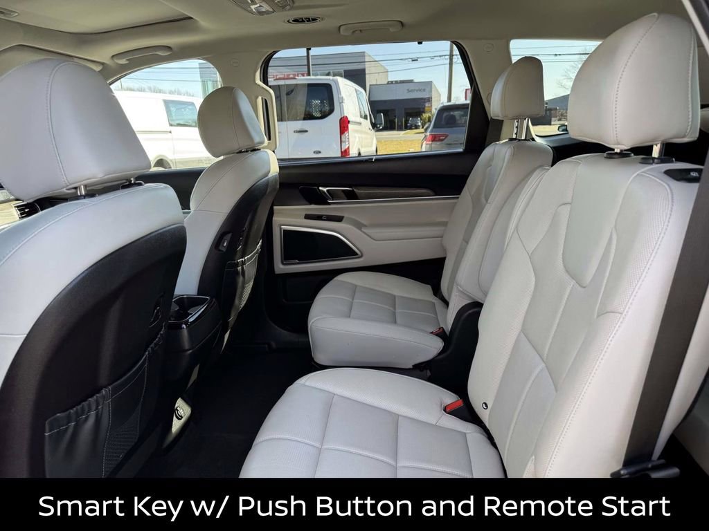 Used 2022 Kia Telluride EX w/ EX Premium Package image 13