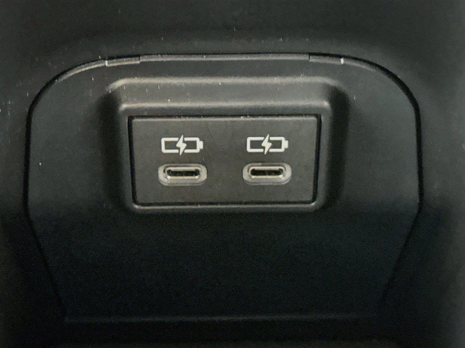 Certified 2025 Toyota RAV4 LE FWD image 31