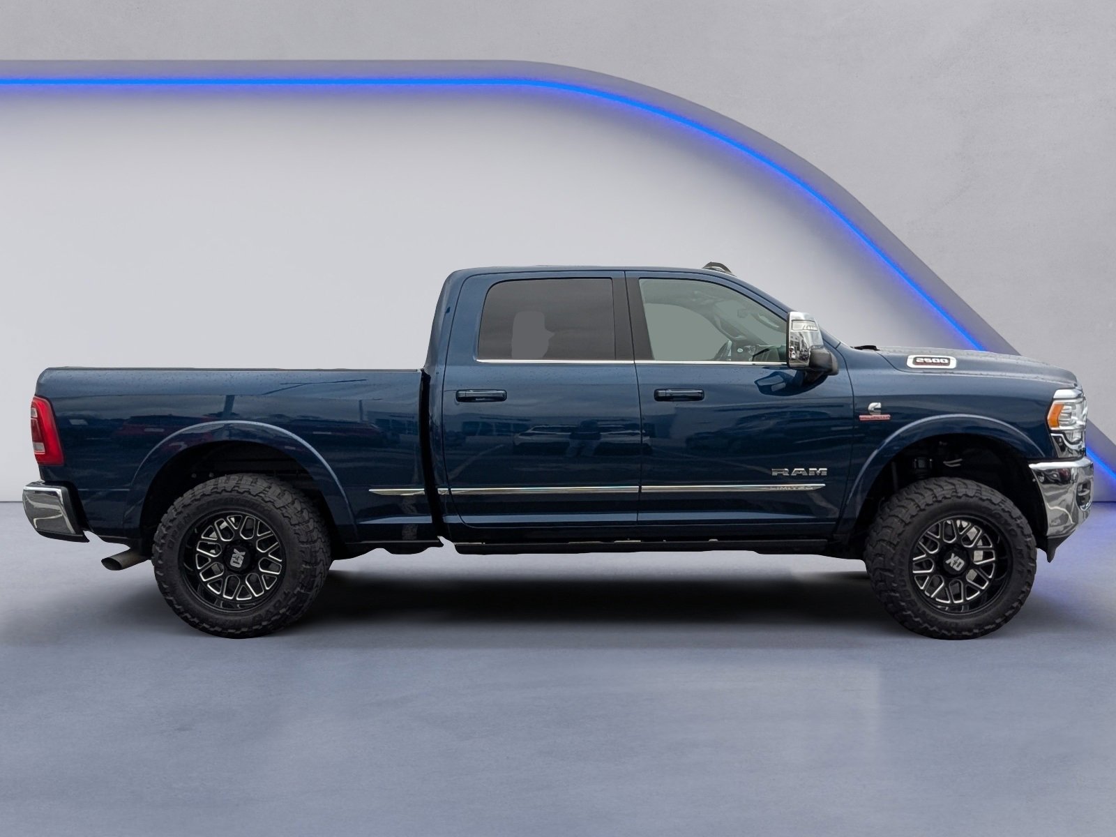 Used 2024 RAM 2500 Limited image 3