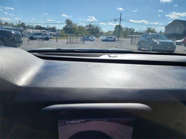 Used 2021 Chevrolet Camaro LT image 27