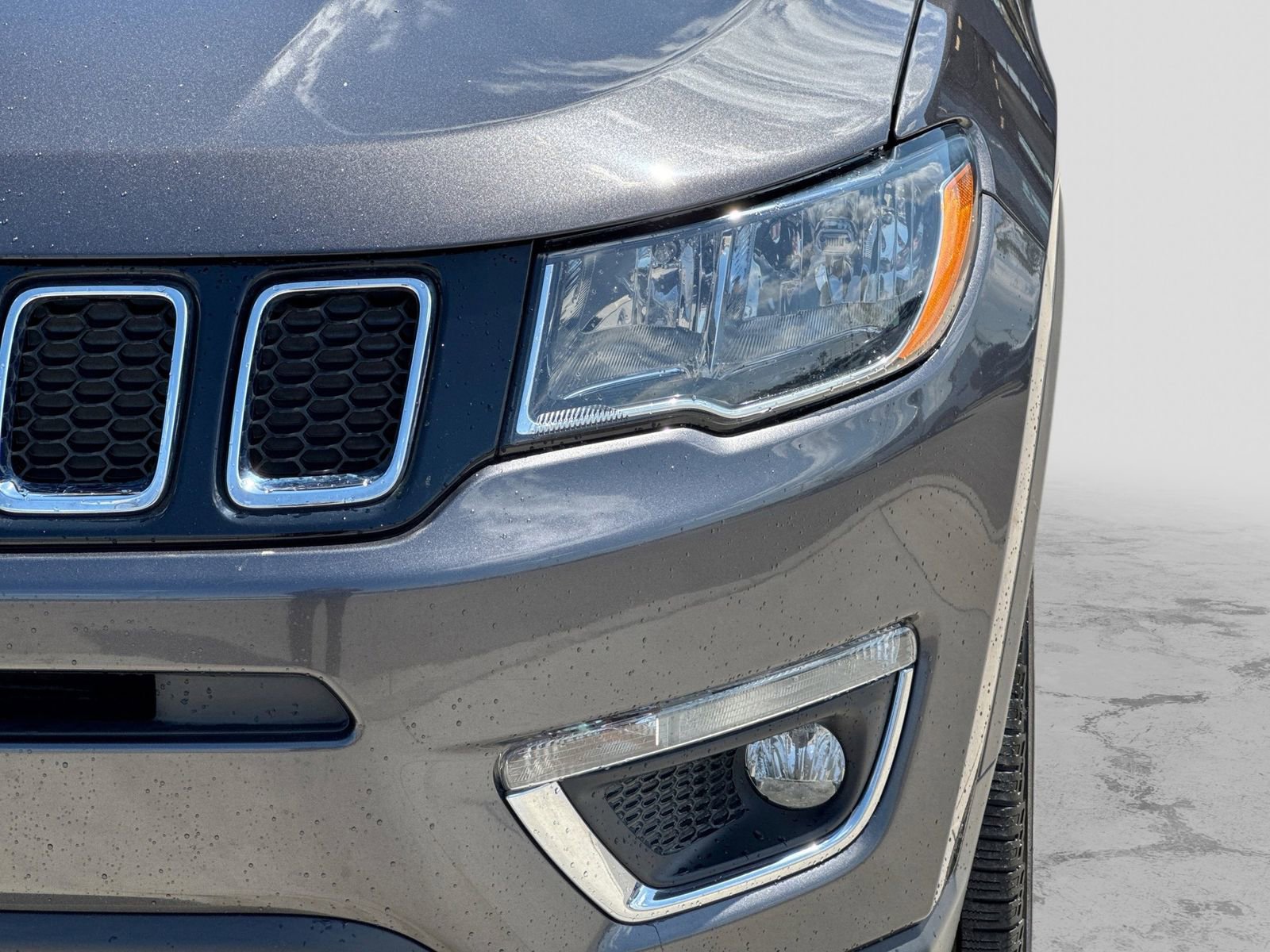 Used 2019 Jeep Compass Limited AWD/4WD image 13