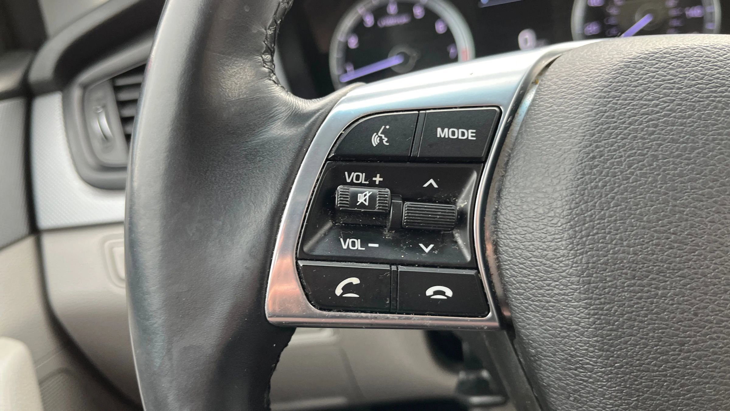 Used 2018 Hyundai Sonata SEL w/ Tech Package 02 image 26