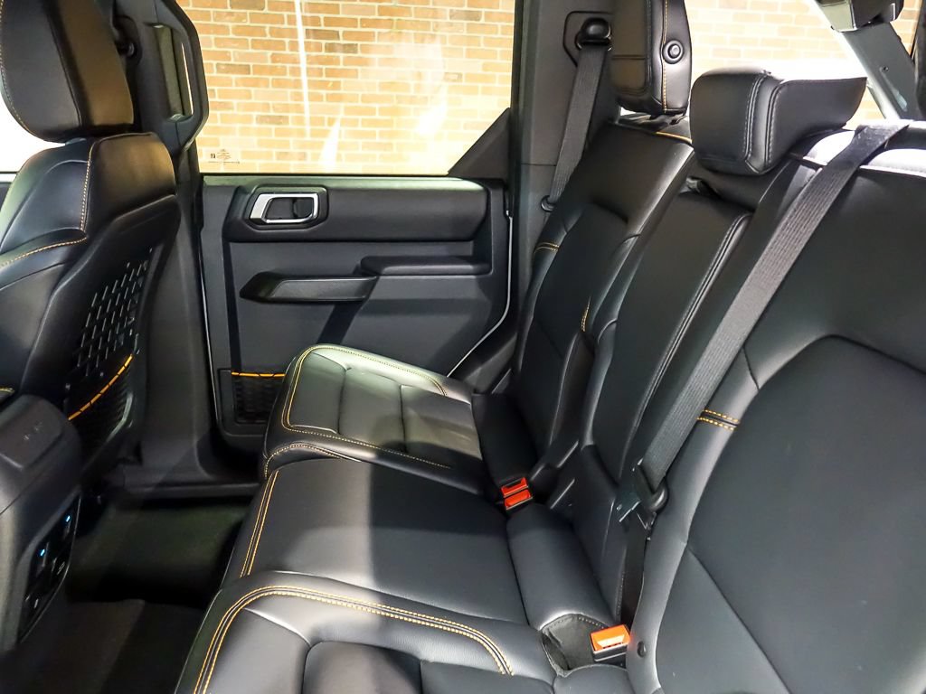 Used 2024 Ford Bronco Badlands AWD/4WD image 14