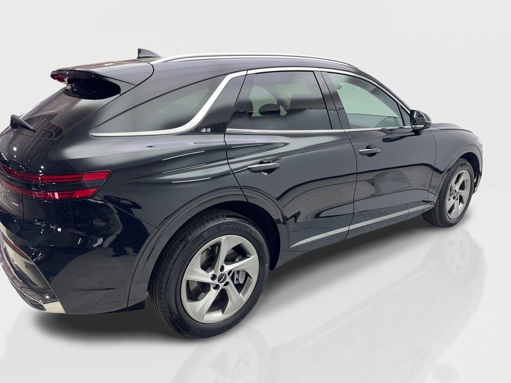 Used 2026 Genesis GV70 2.5T image 13