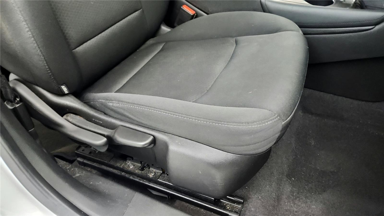 Used 2016 Chevrolet Malibu LT image 33