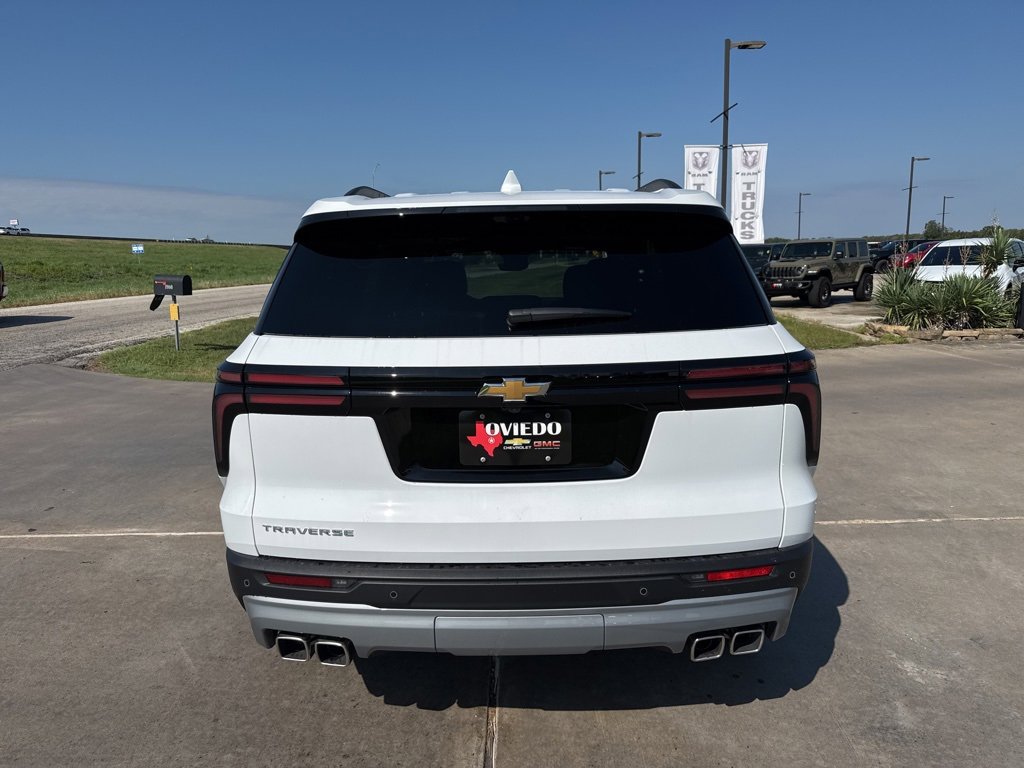 New 2026 Chevrolet Traverse LT w/ Driver Confidence Package image 6