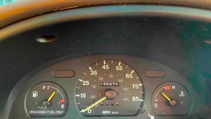 Used 1995 Geo Metro LSi FWD image 16