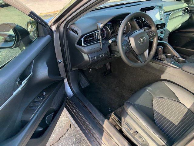 Used 2023 Toyota Camry SE w/ Convenience Package FWD image 10