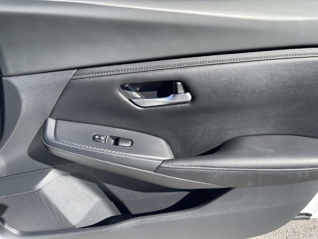 Used 2023 Nissan Sentra SV FWD image 22