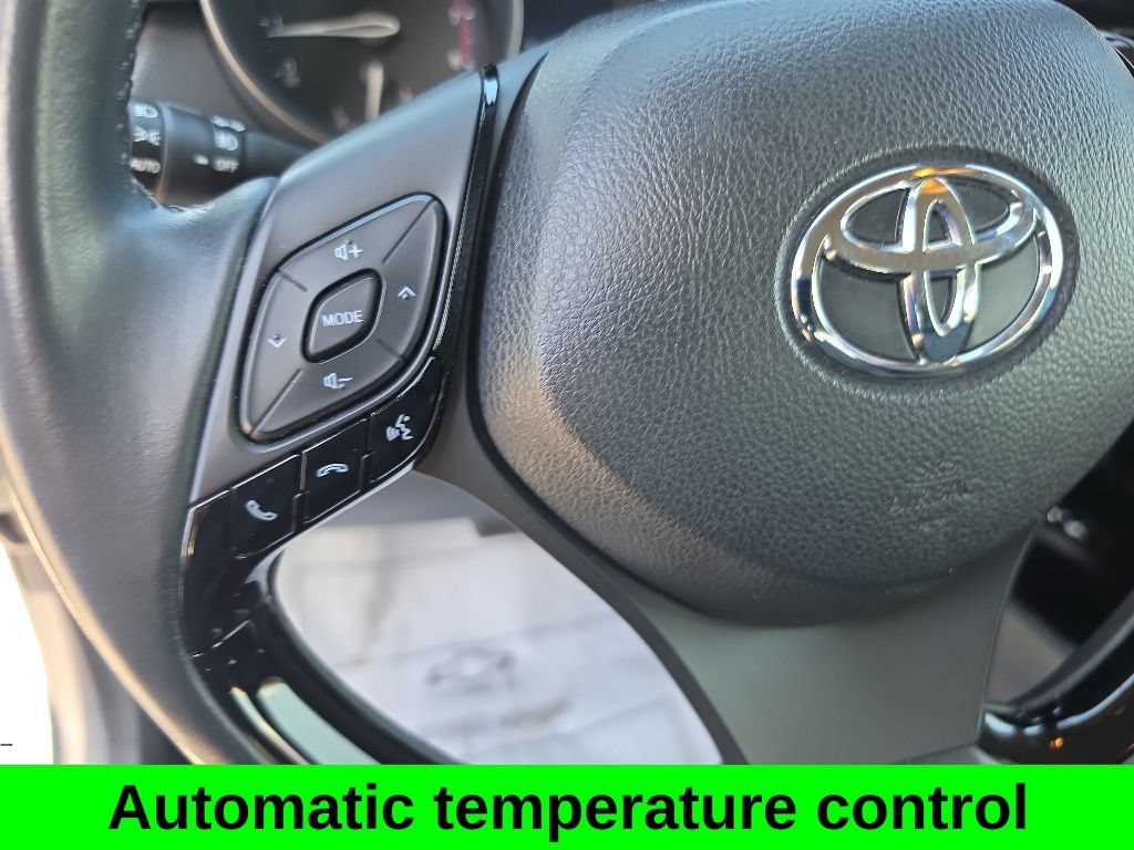 Used 2021 Toyota C-HR Limited FWD image 18
