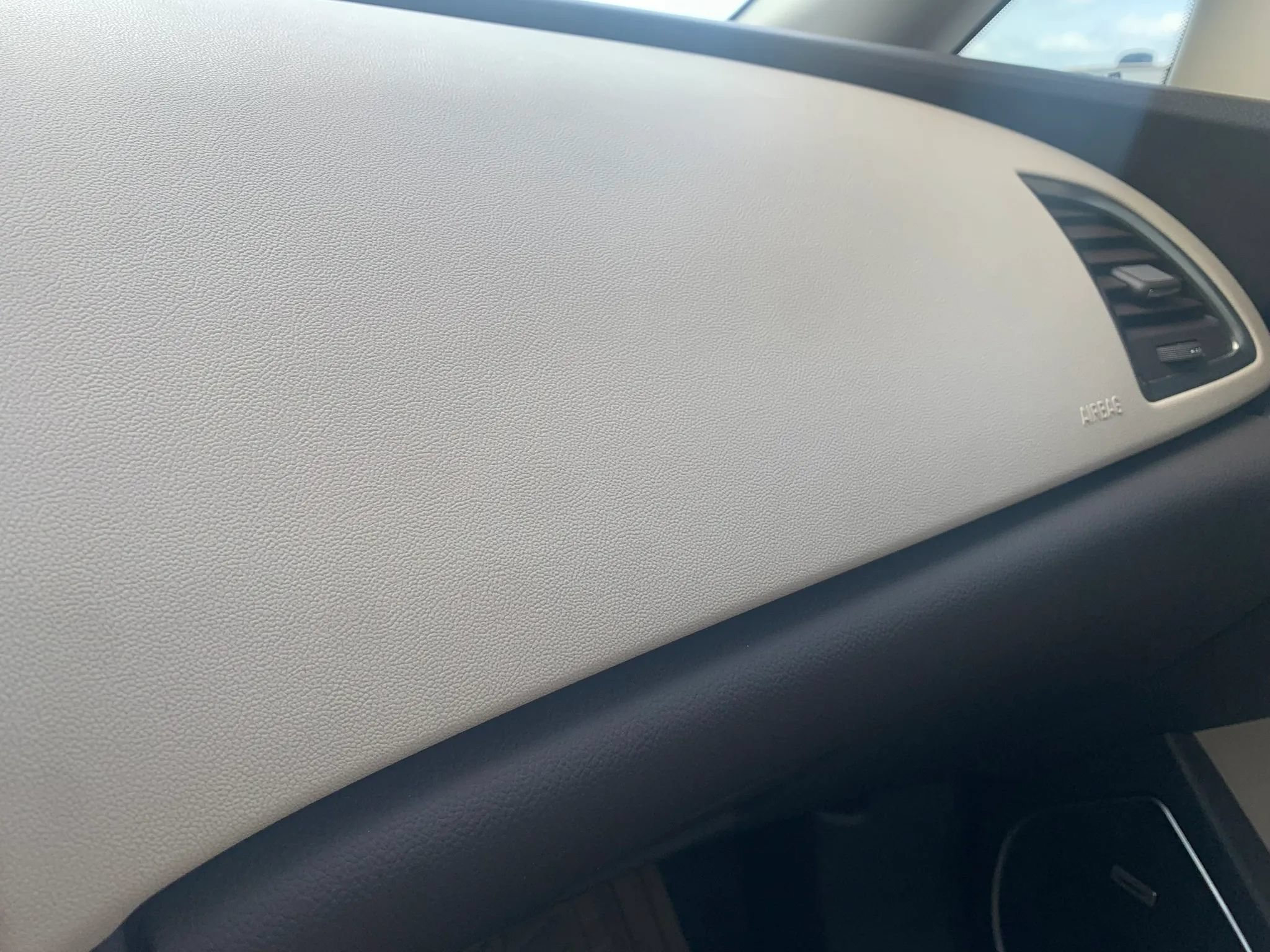 Used 2013 Buick Verano Leather FWD image 32