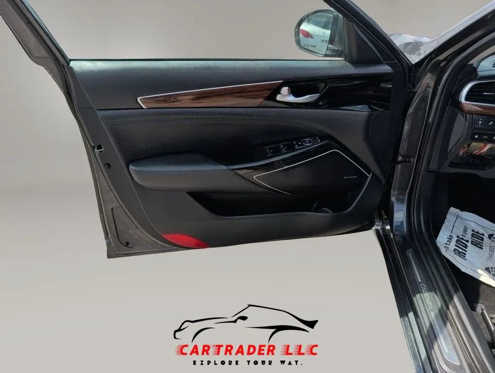 Used 2019 Kia Cadenza Technology FWD image 15
